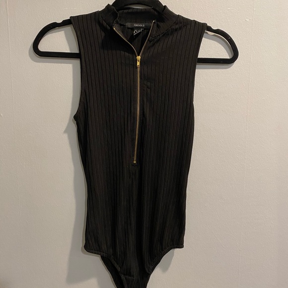 Forever 21 Tops - Forever 21 black bodysuit with gold zipper